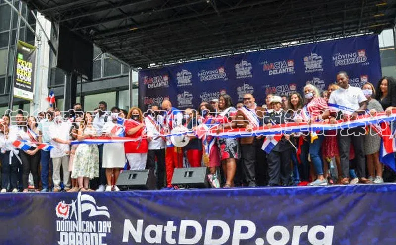 信鸽赛事：规则与竞速策略探讨